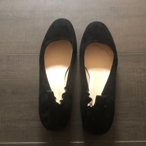 Everlane day heels in Black suede